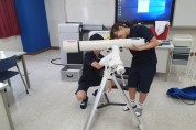 세종시교육청이 학생의 다양한 교육프로그램 체험과 학교수업의 질 향상을 위해 2019학년도 2학기부터 「교육기자재 대여 사업」을 시작했다. 사진은 3D 프린터(사진 1)와 천체망원경을 이용해 세종시 학교에서 수업이 이뤄지고 있는 장면